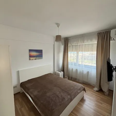 Apartament Ini And Sea View Iaki Mamaja