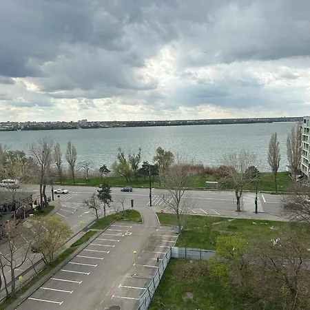 Ini And Sea View Iaki