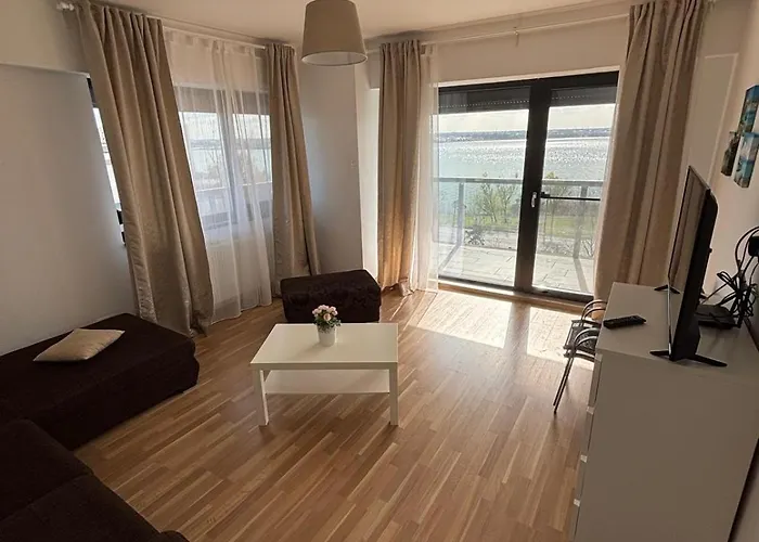 Ini And Sea View Iaki *